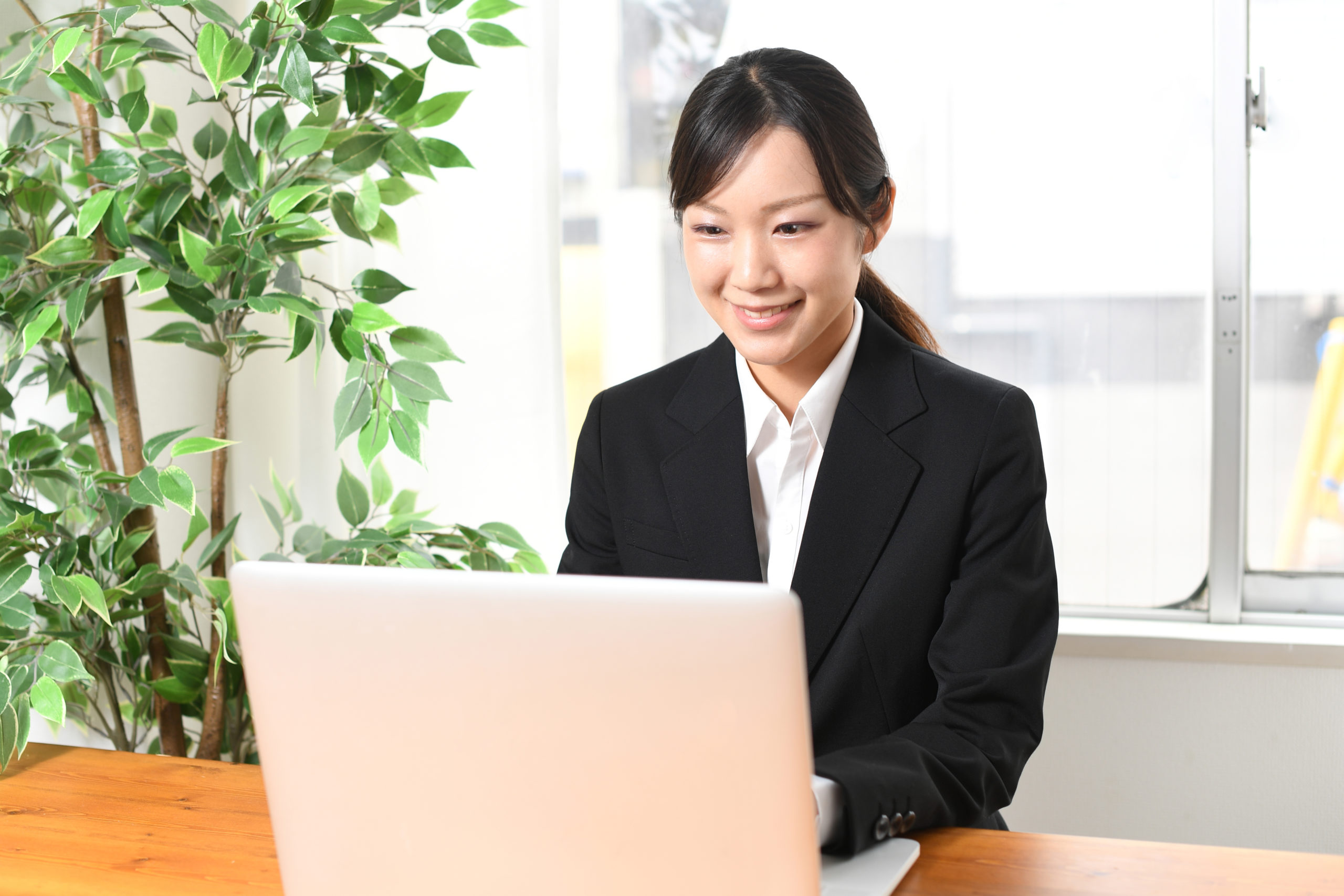 これさえ知っていれば大丈夫！就活面接で気をつけるべき4つのこと。 BwellMagazine